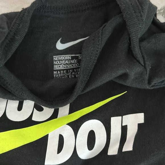 Baby Nike bundle - Picture 4 of 5